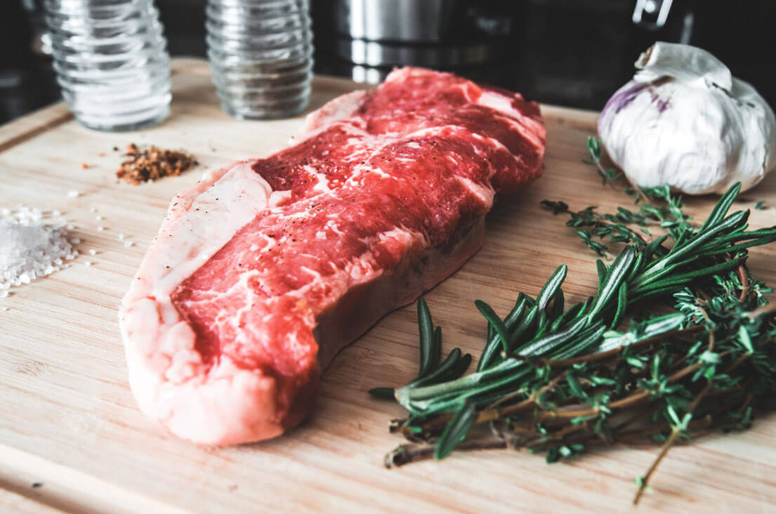 Sirloin Steak & Garlic heritage-steak-image
